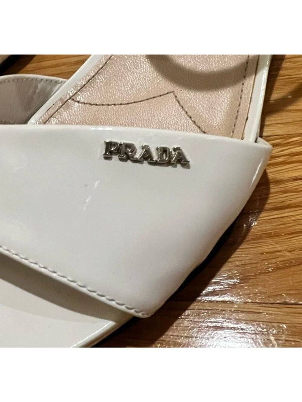 💯 Authentic PRADA White Patent Crisscross Vernice Linea Rossa Wedge Sandals - Picture 9 of 12